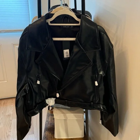 Lioness Staten Black Vegan Motorcycle Buckle Jacket - NWT - Picture 1 of 5